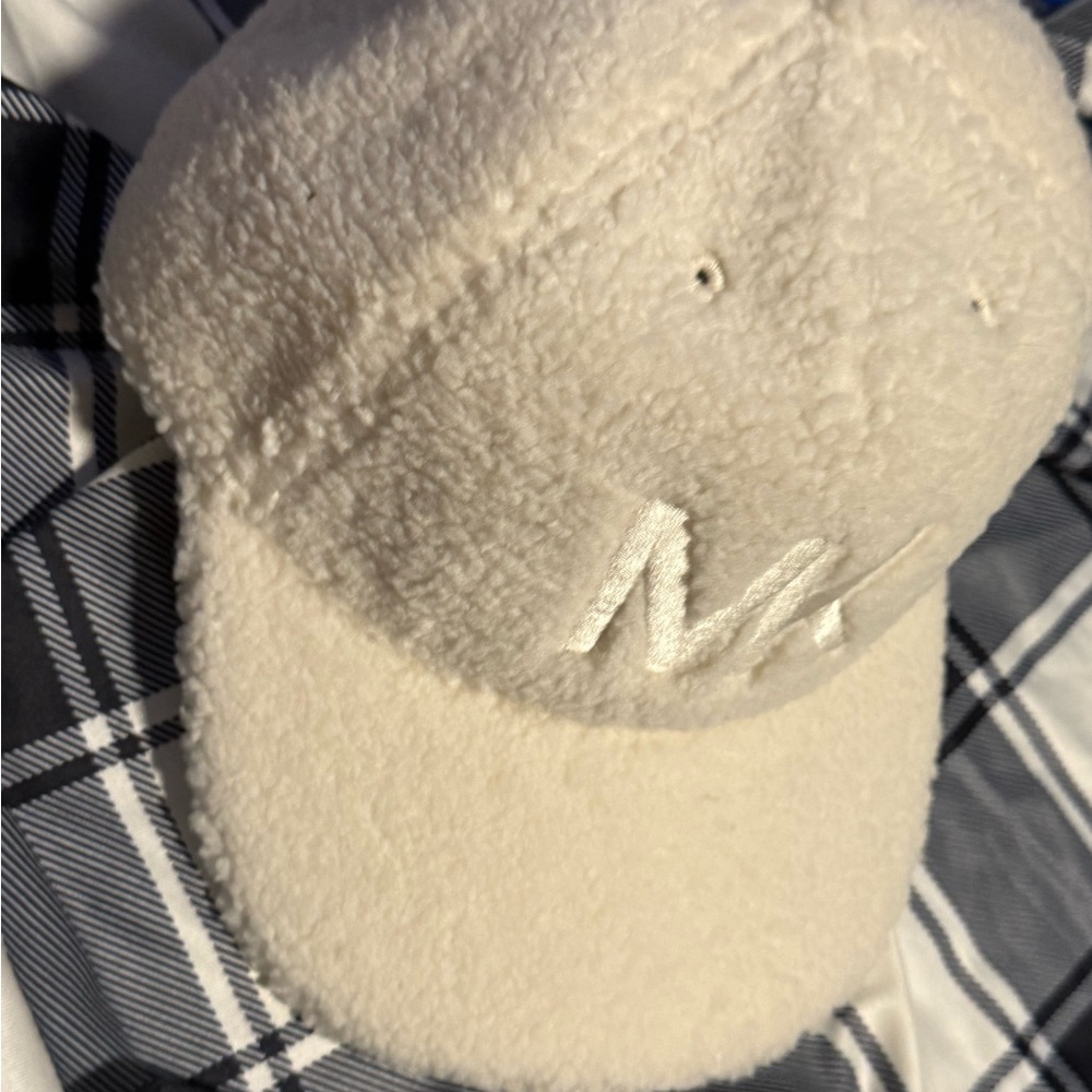 MICHAEL Michael Kors Kids Fleece Cap in Cream
